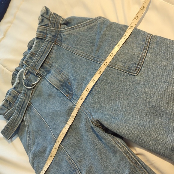 Lulu's high rise vintage style denim - Picture 4 of 8